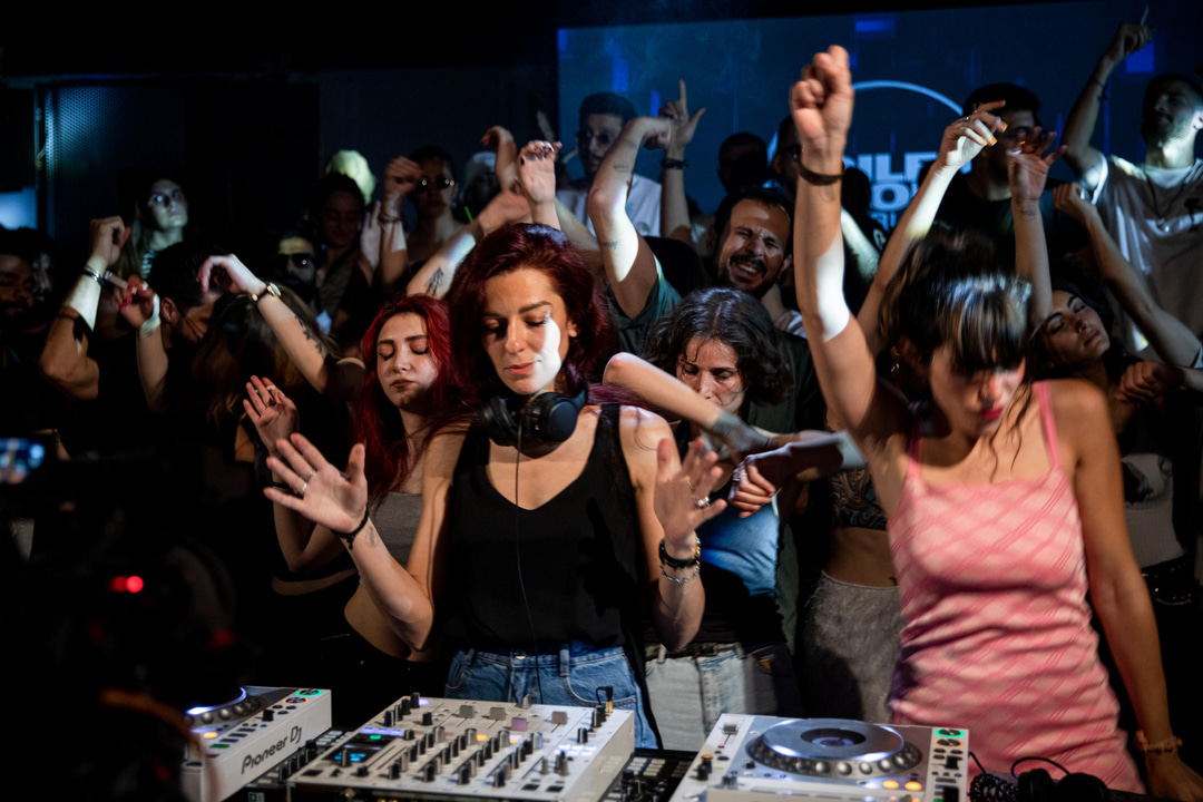 Photo of set Yara M.