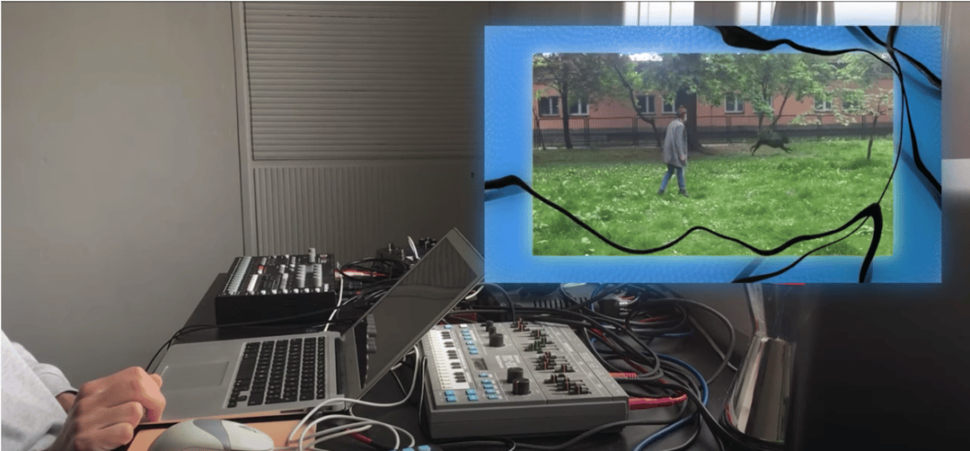 Photo of set Carlo Maria.