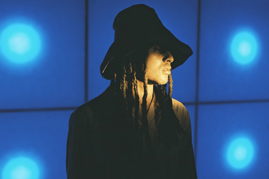 Photo of set Haich Ber Na:  0594 Help.