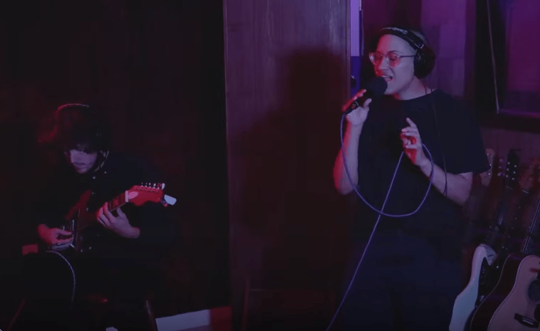 Photo of set Kadhja Bonet.