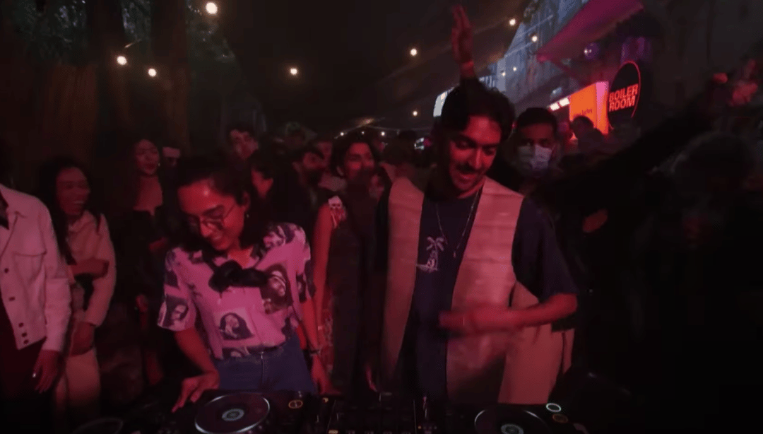 Photo of set Rohan Rakhit b2b Saachi.