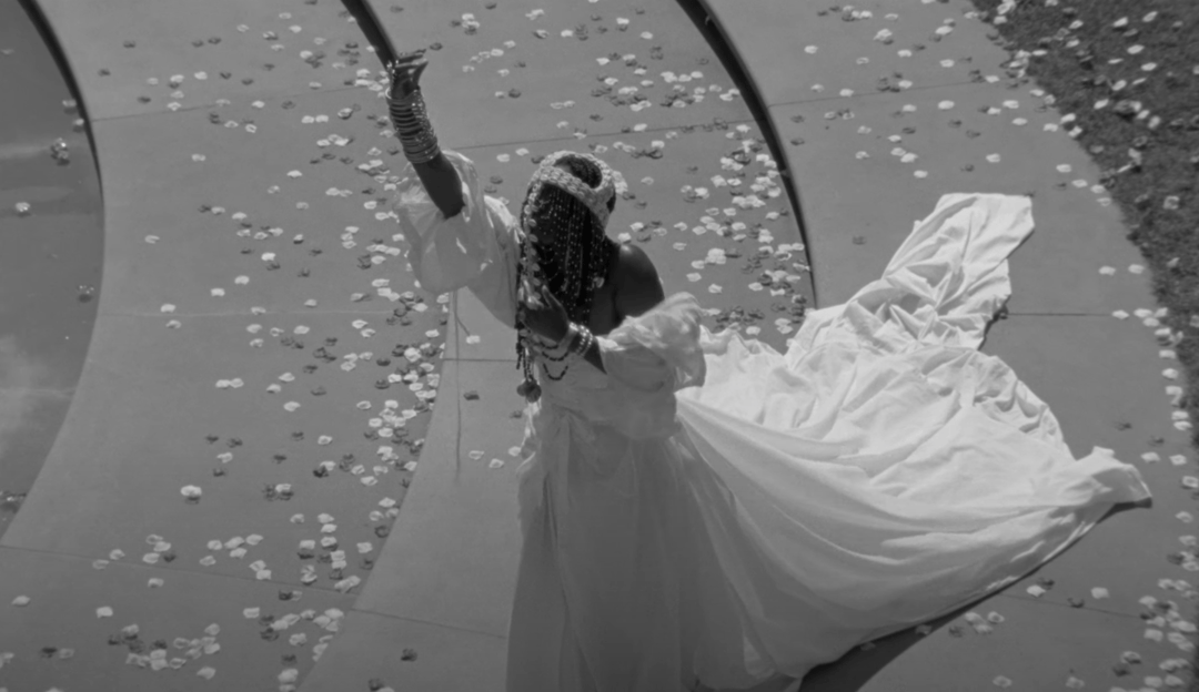 Photo of set anaiis: spirit moves.