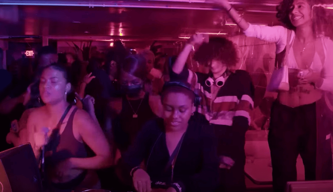 Photo of set Redliners.