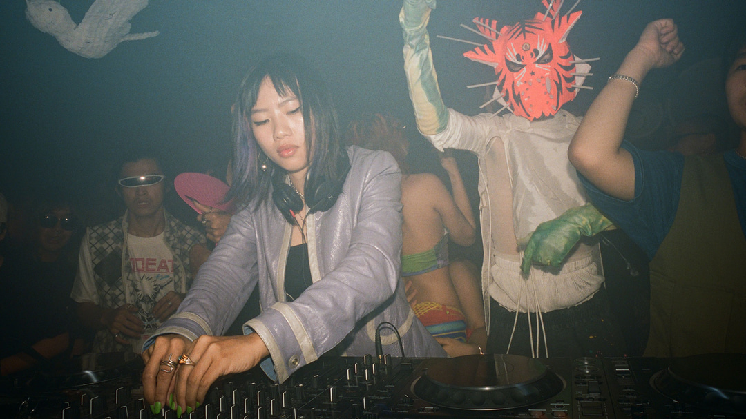 Photo of set Abi Wasabi.