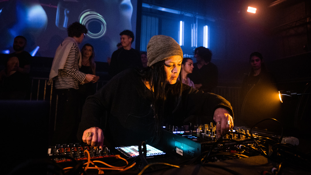 Photo of set Azu Tiwaline.