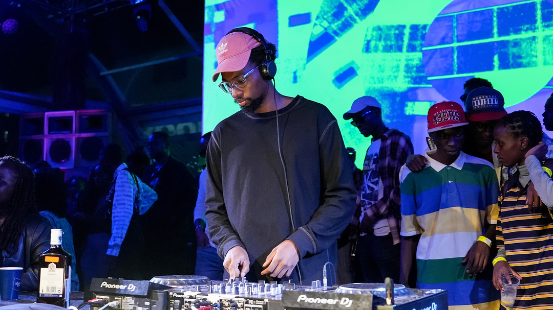 Photo of set Budalagi.