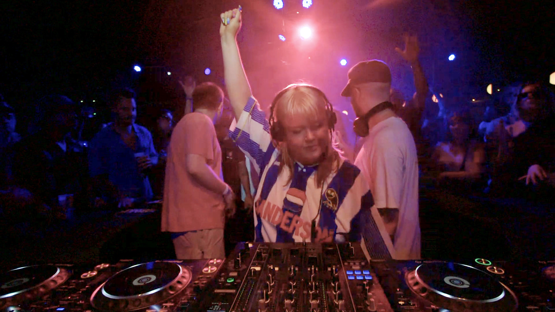 Photo of set Clemency.