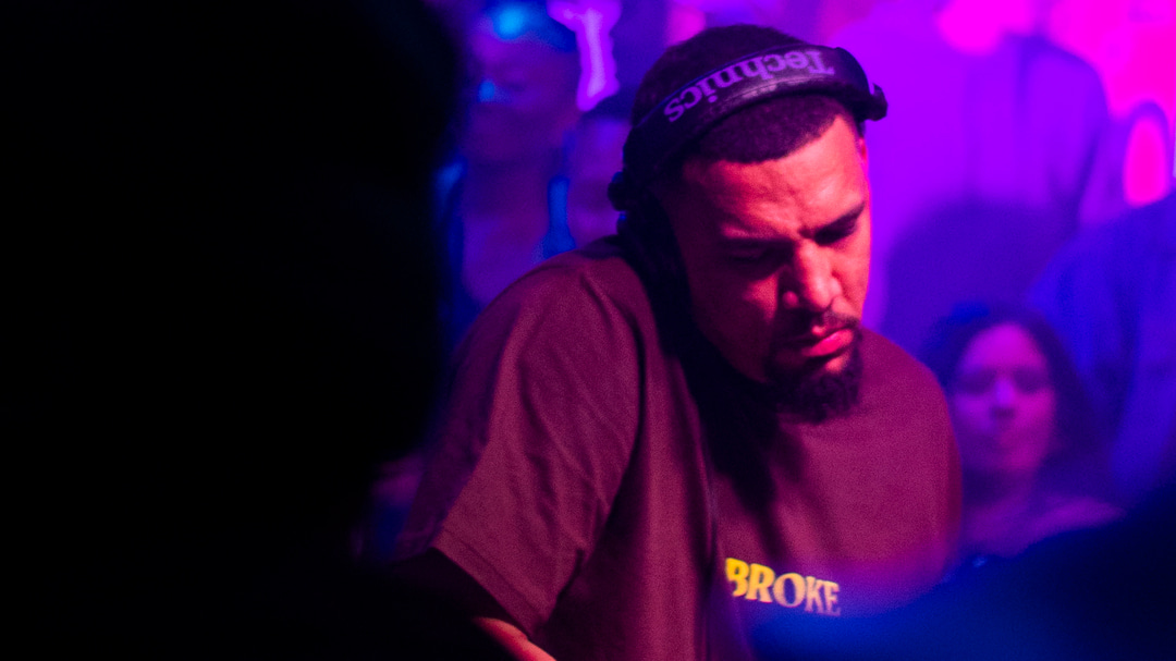 Photo of set Cody Losper.