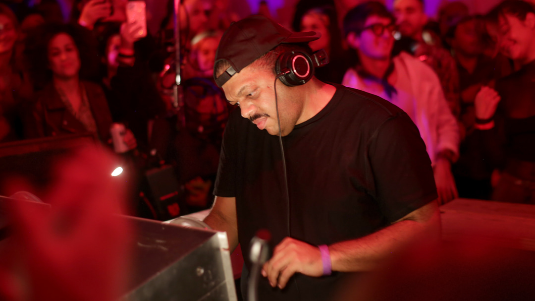 Photo of set Kerri Chandler.