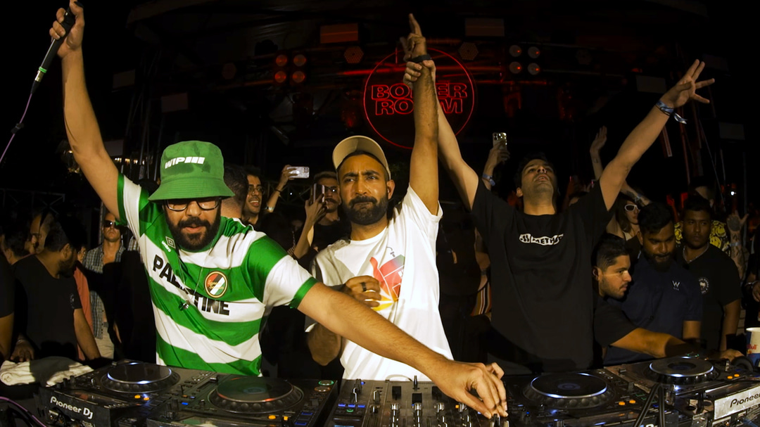 Photo of set MadStarBase.