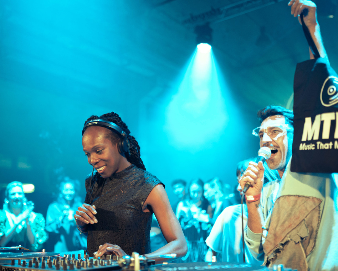 Photo of set Shinedoe.