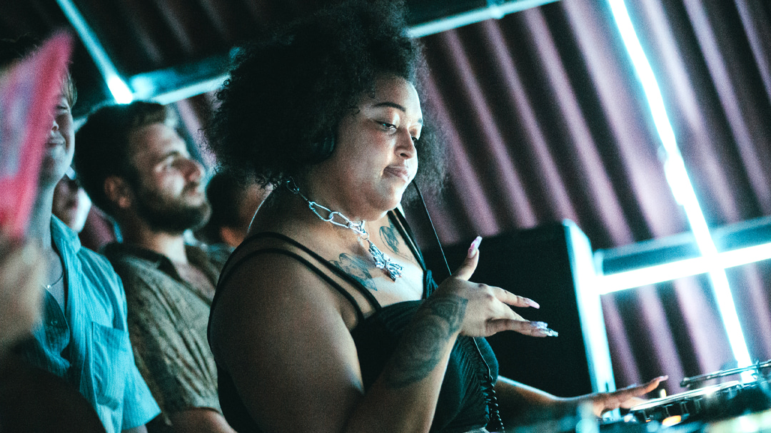 Photo of set Yazzus.