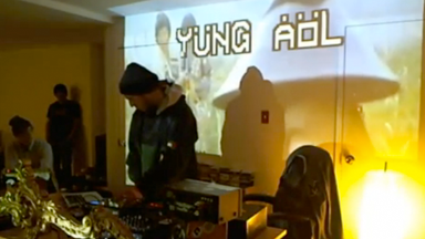 Photo of set Yung AOL.