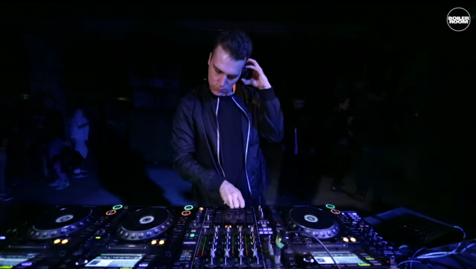 Photo of set Puzzle.