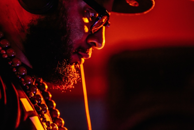 Photo of set Adam Rock.