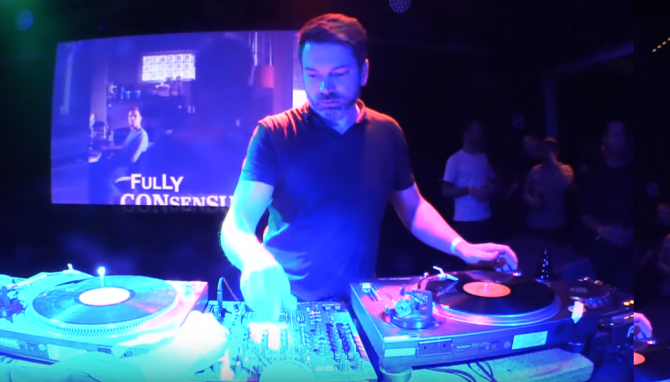 Photo of set Head High.