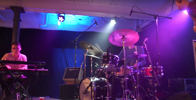 Photo of set Vels Trio.