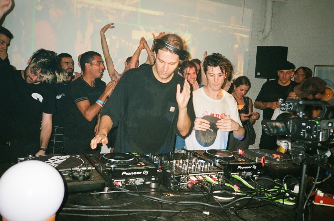 Photo of set Will Martin b2b John Barera.