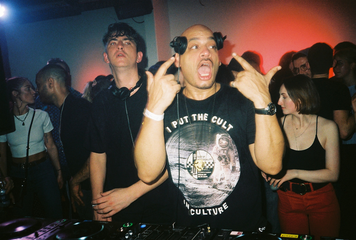 Photo of set Skream b2b Dennis Ferrer.