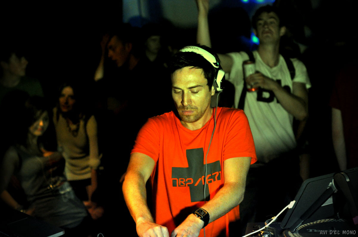 Photo of set PHOTEK.