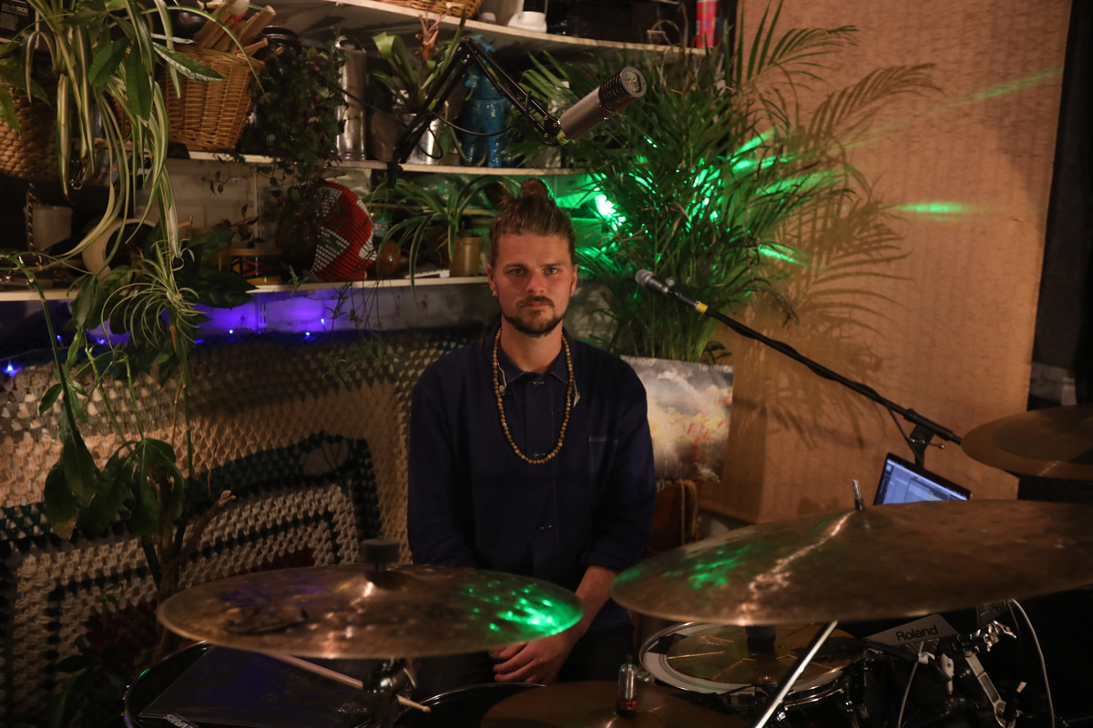 Photo of set Chiminyo.