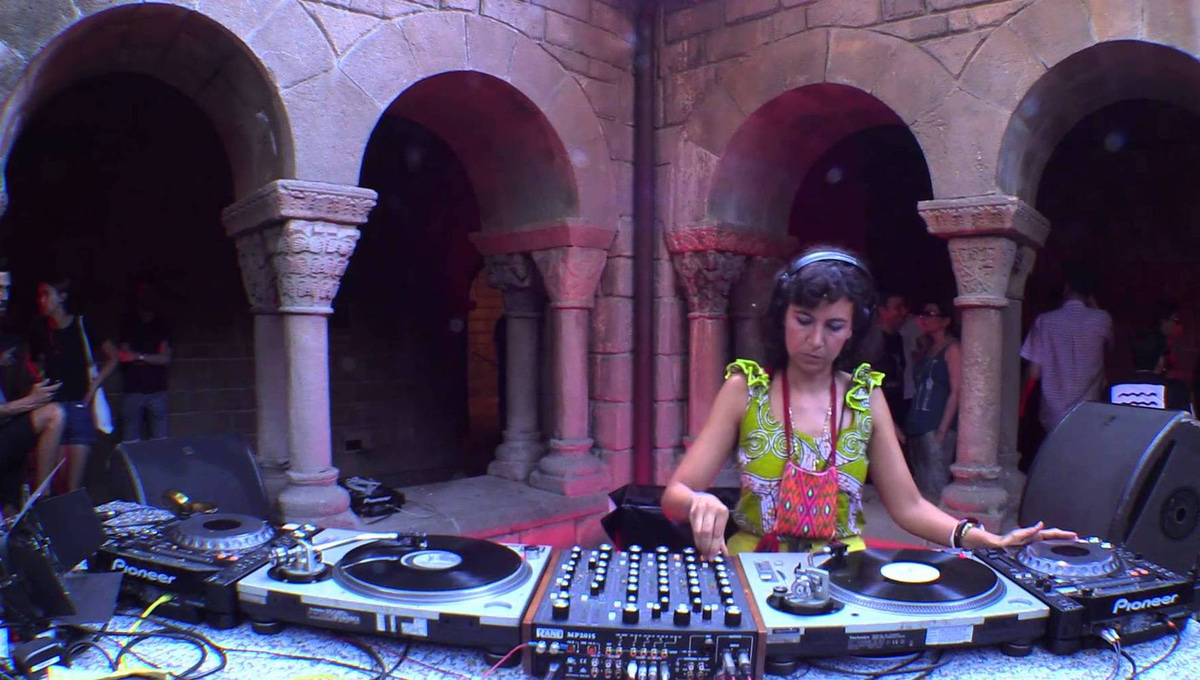 Photo of set Sassy J.