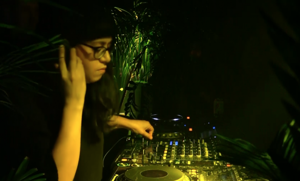 Photo of set Ikonika.