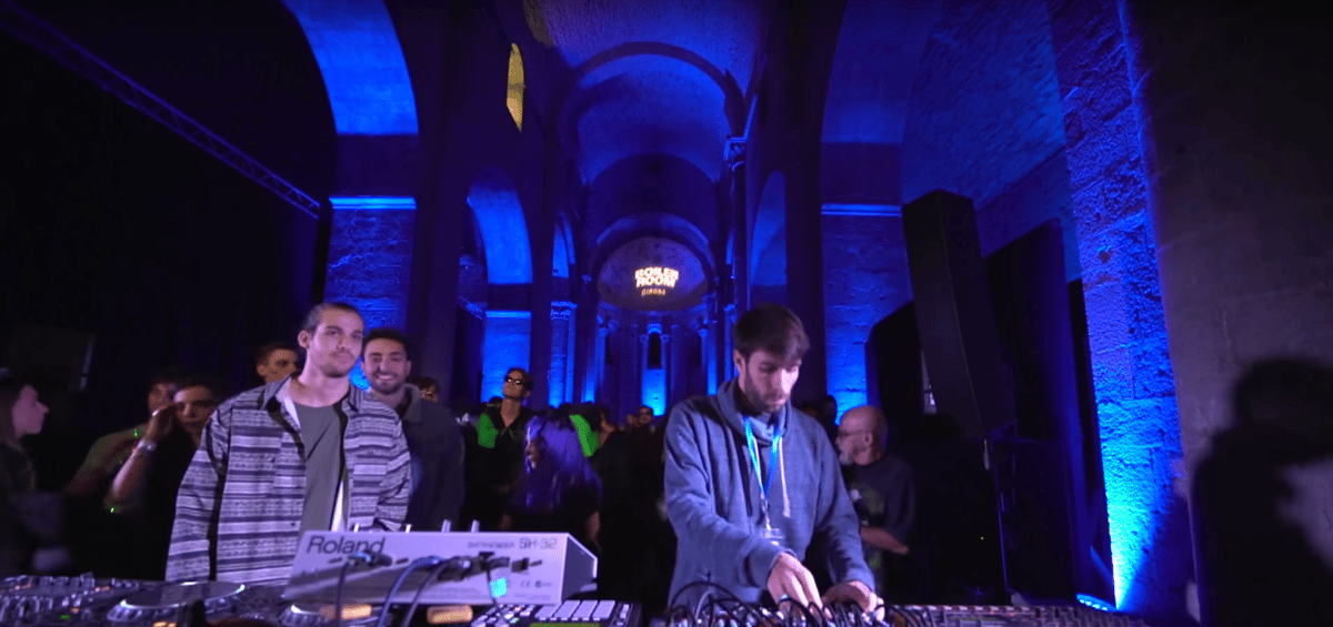 Photo of set S Moreira.