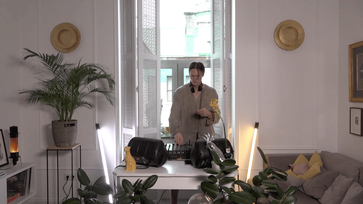 Photo of set Raumtester.