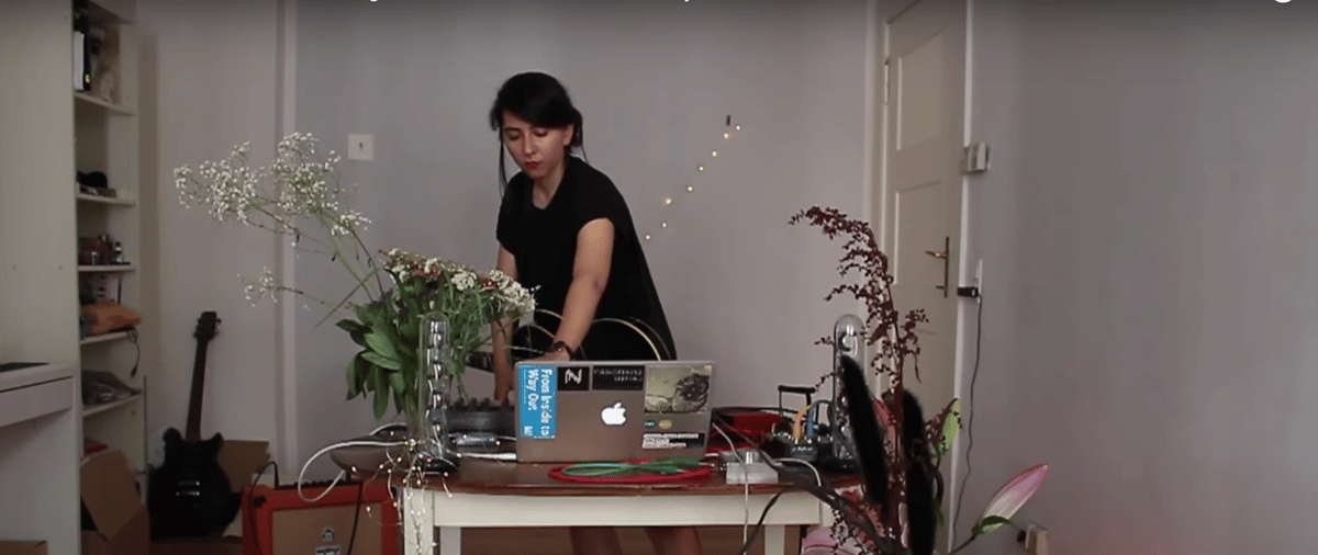 Photo of set Ramsha.