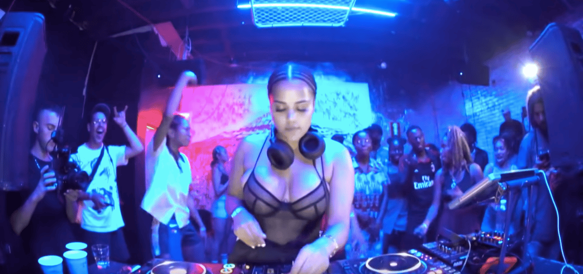 Photo of set Jadalareign.