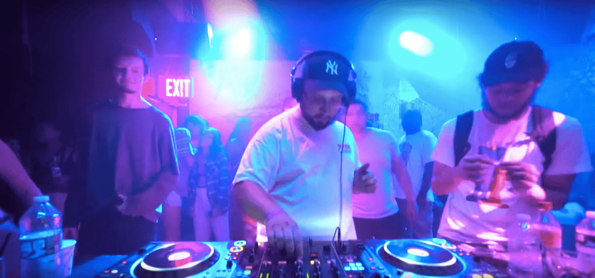 Photo of set Tony Seltzer.