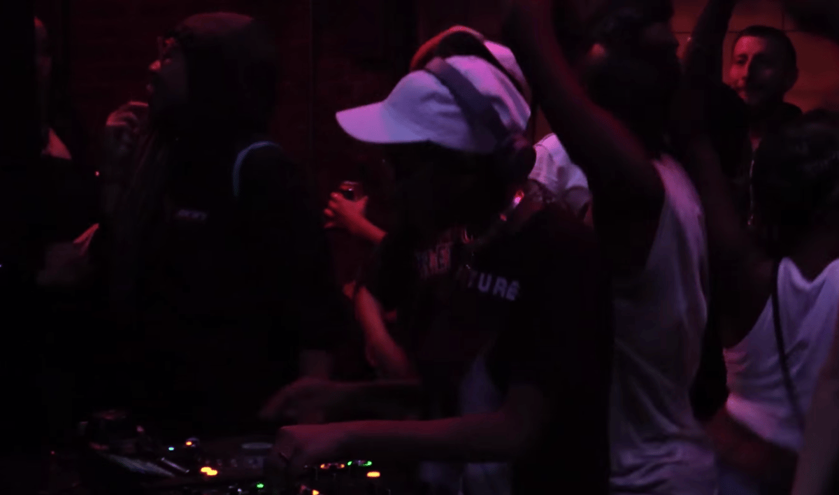 Photo of set SHYBOI.