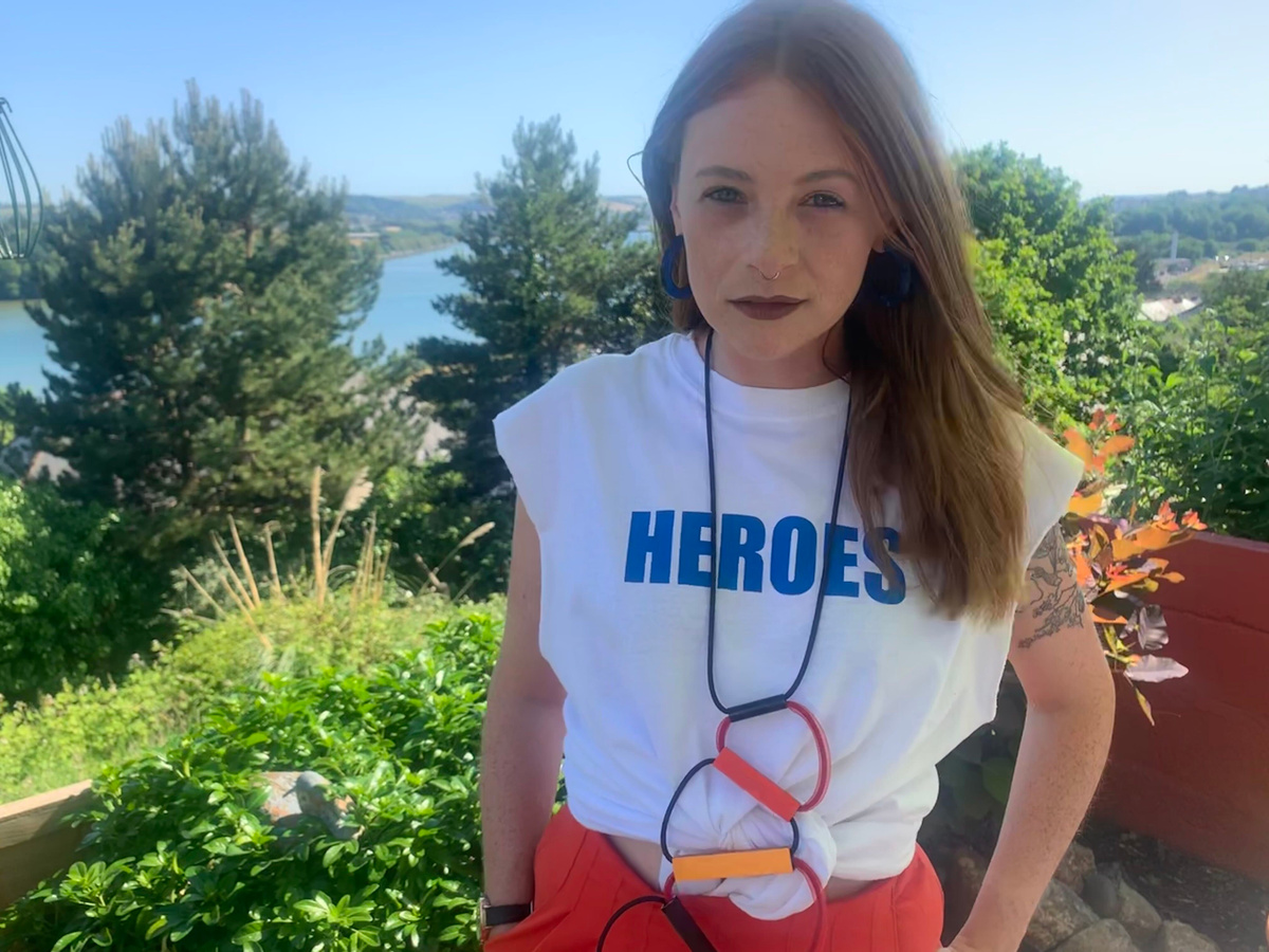 Photo of set Tina Edwards.