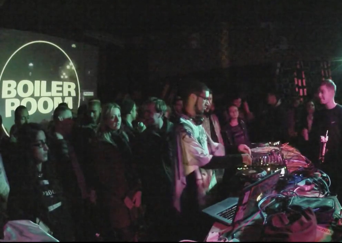 Photo of set Visionist.