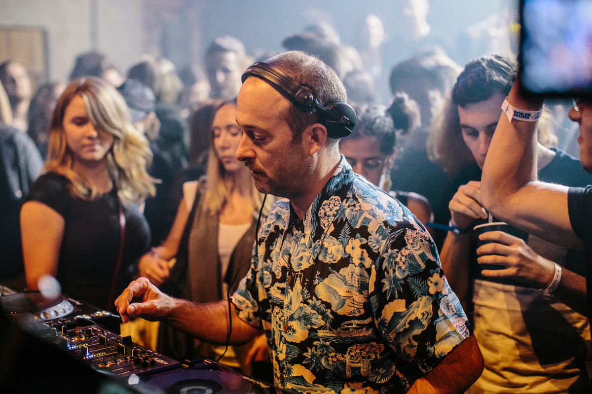 Photo of set Craig Richards.