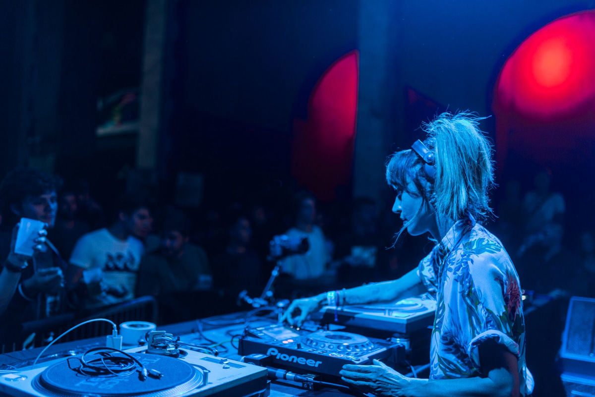 Photo of set Carola Pisaturo.