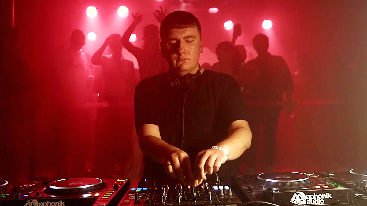 Photo of set EARGASM GOD.