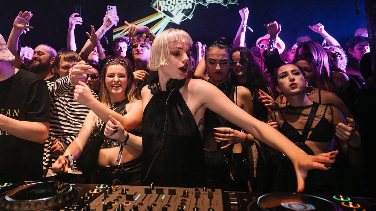 Photo of set Estella Boersma.