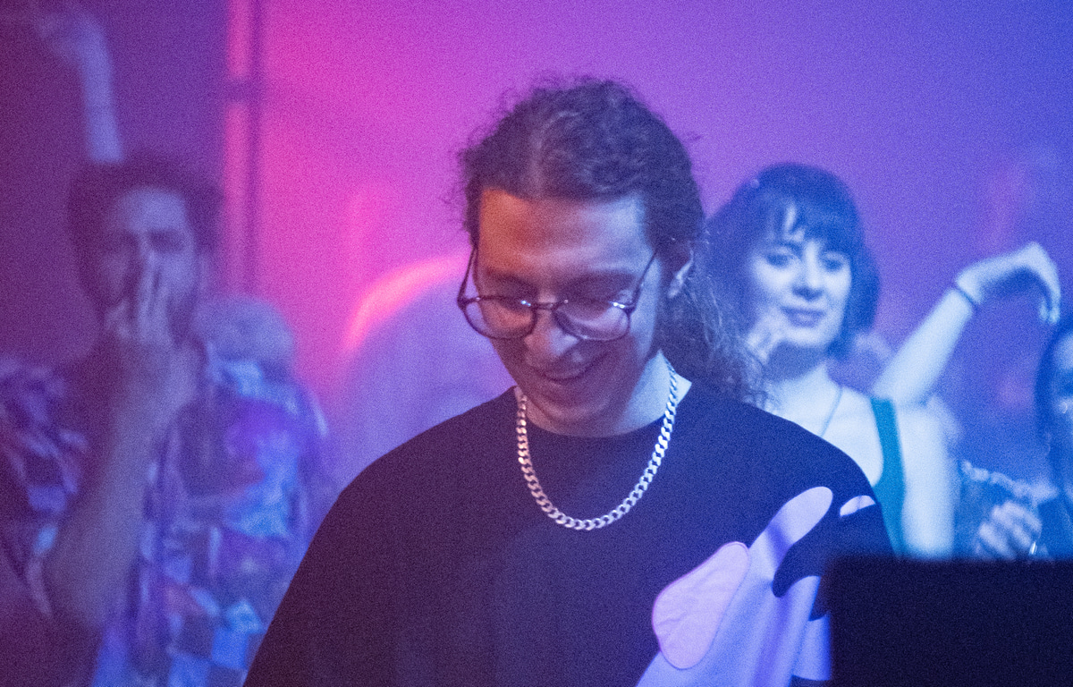 Photo of set Hello Psychaleppo.