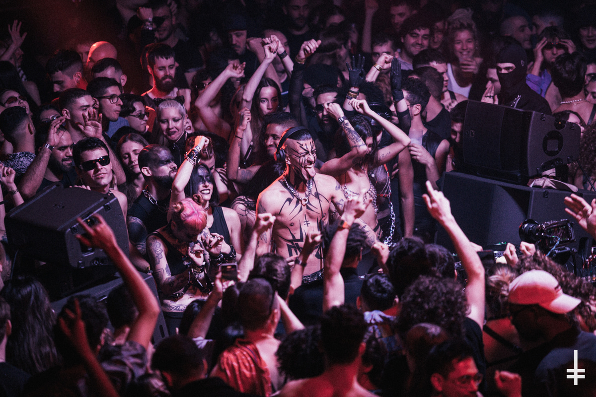 Photo of set Lorenzo Raganzini.