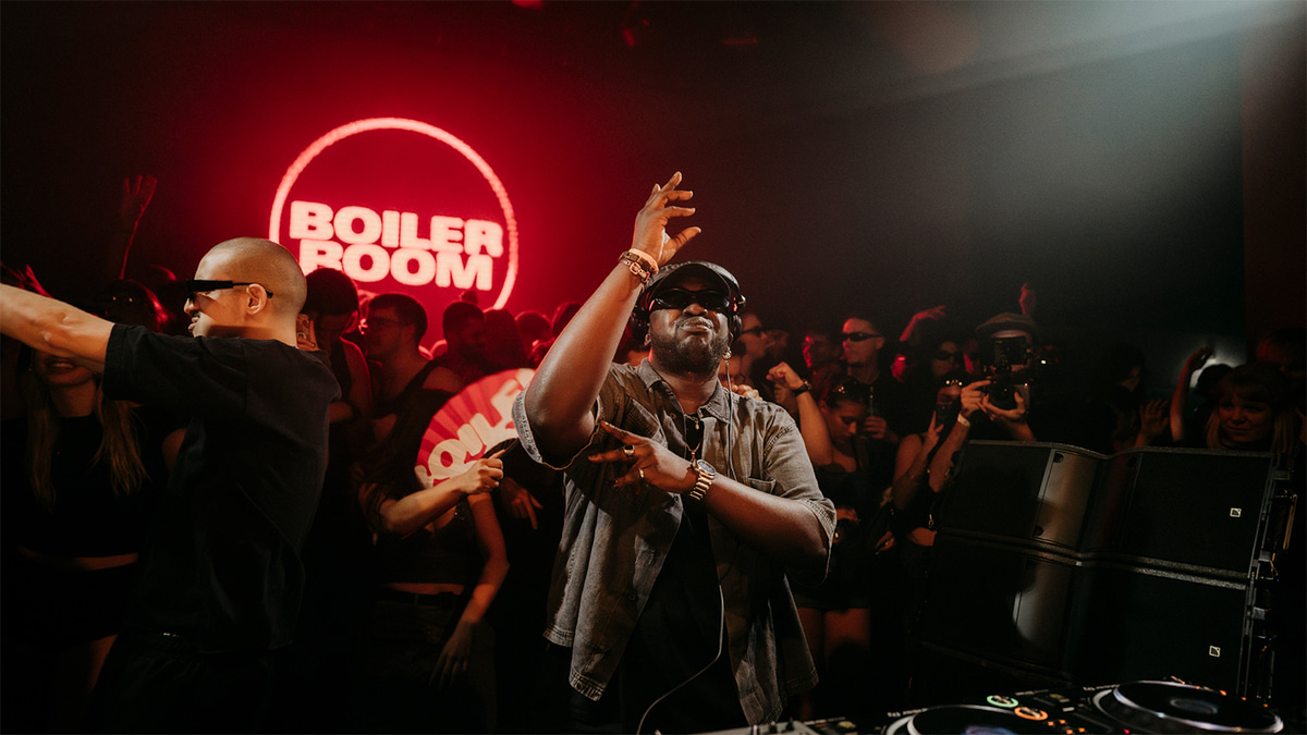 Photo of set Koboyo.