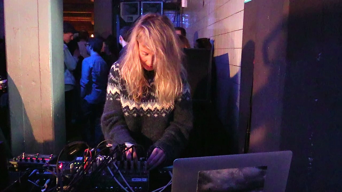 Photo of set SØS Gunver Ryberg.